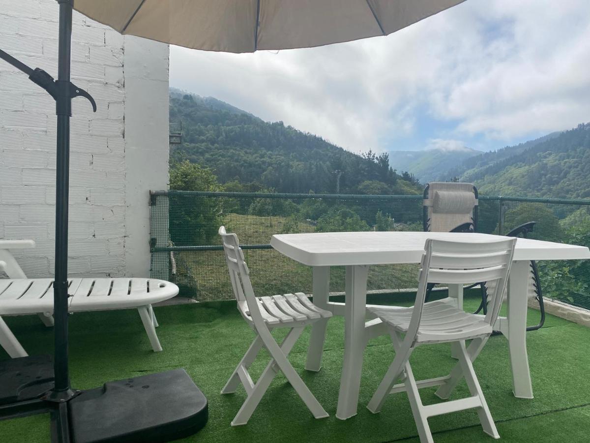 Mina Apartment Taramundi Luaran gambar